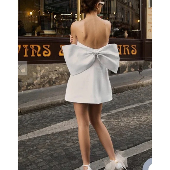 DISSH Aisle White Linen Strapless Back Bow Mini Dress Size 12 - Picture 1 of 11